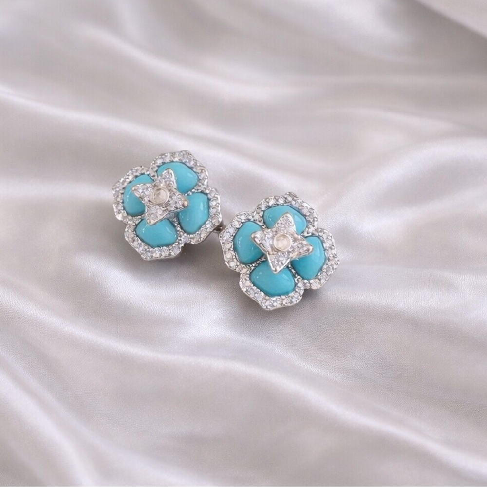 Alhambra Vintage Turquoise Floral Stud Earrings